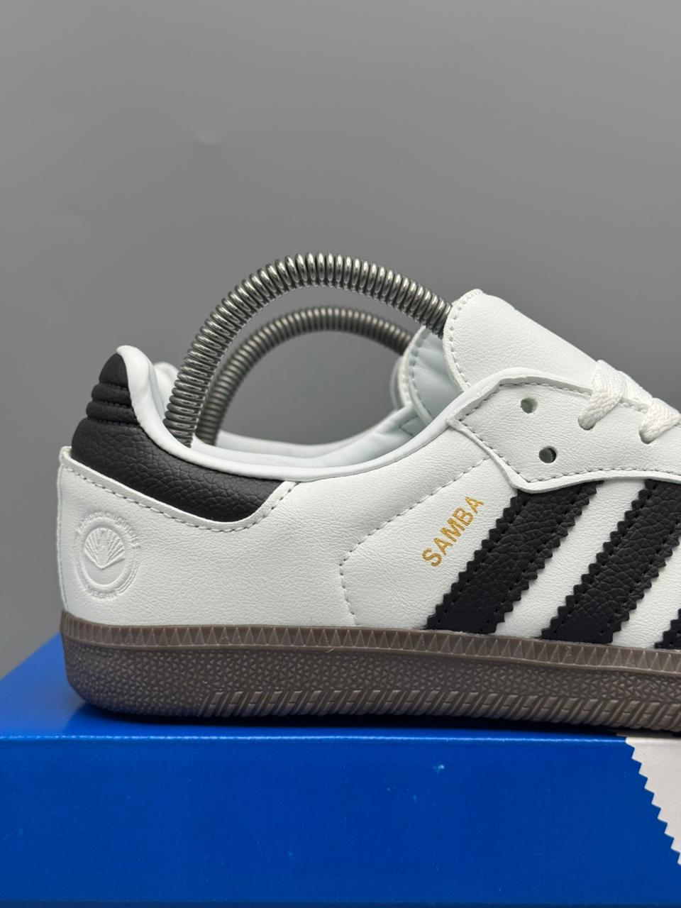 Adidas Samba