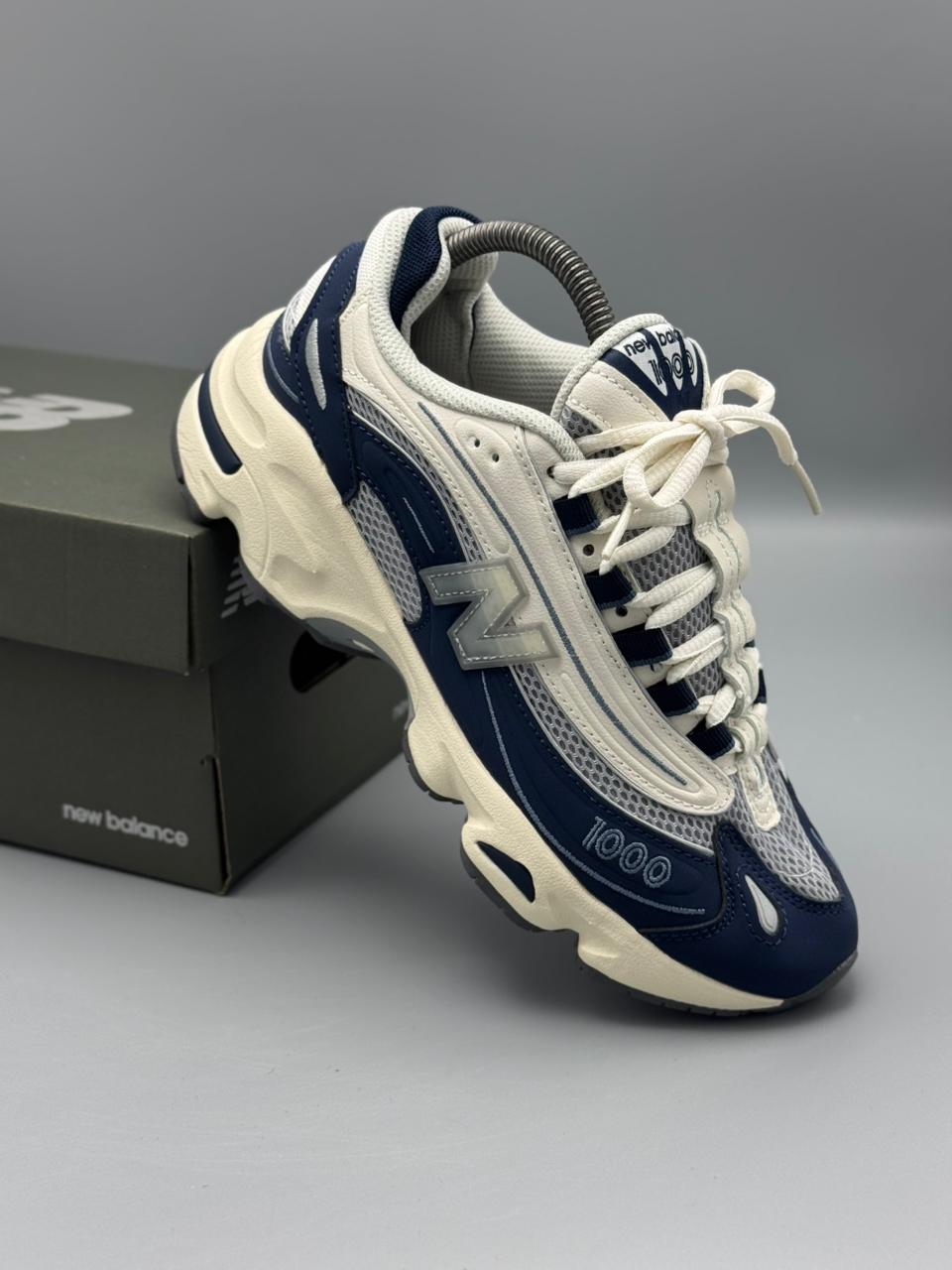 New Balance 1000