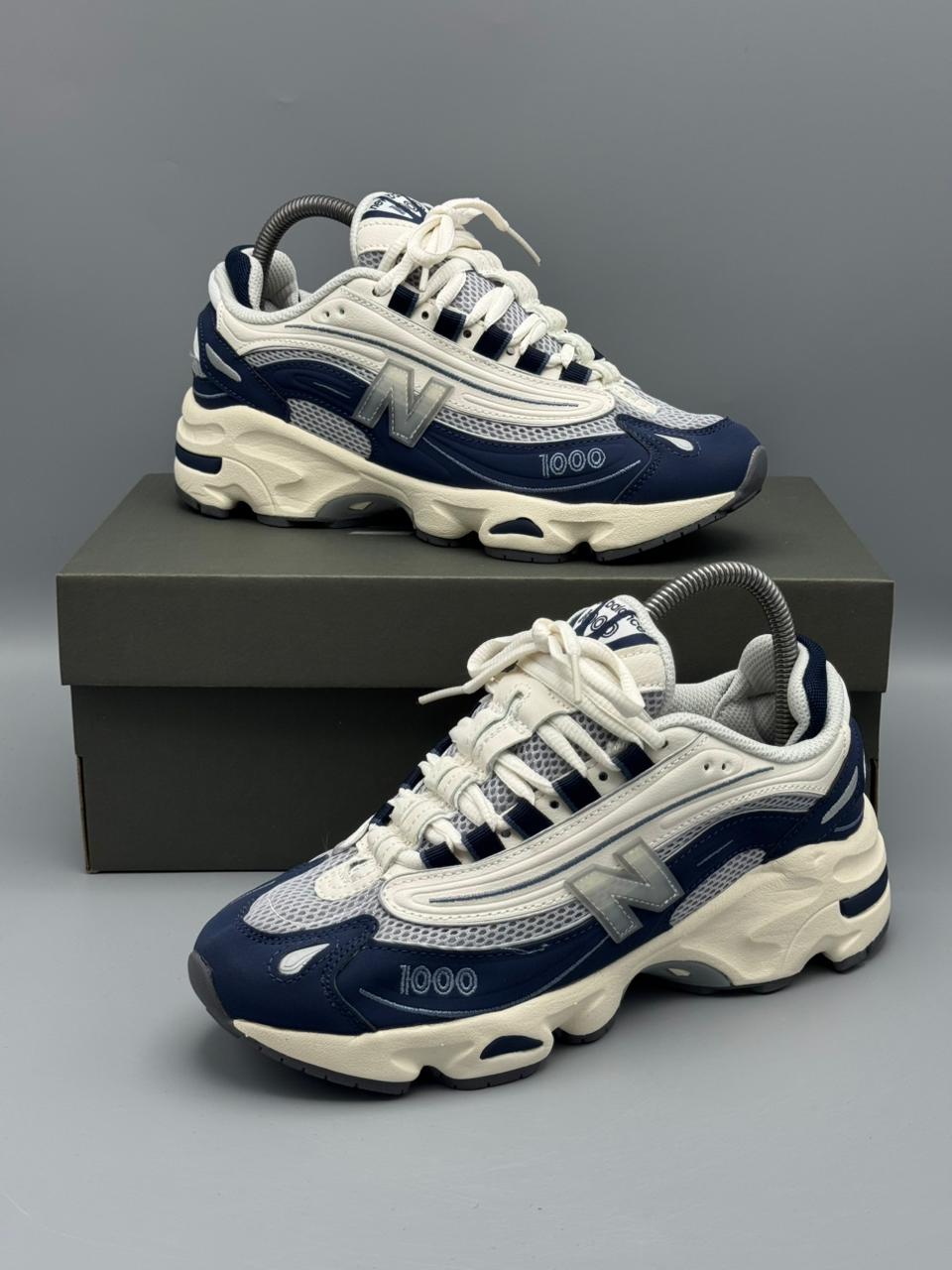 New Balance 1000
