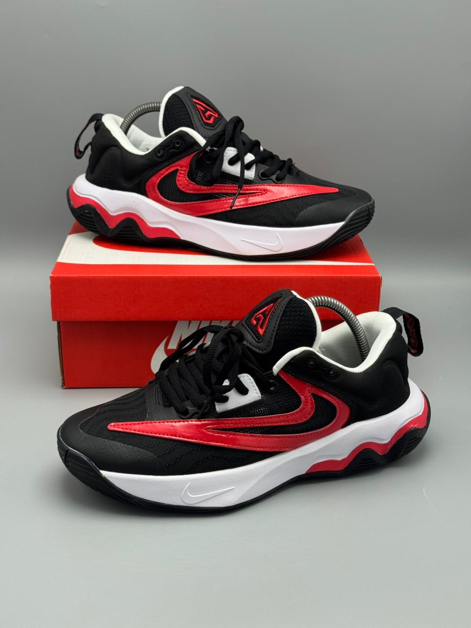 Nike Giannis