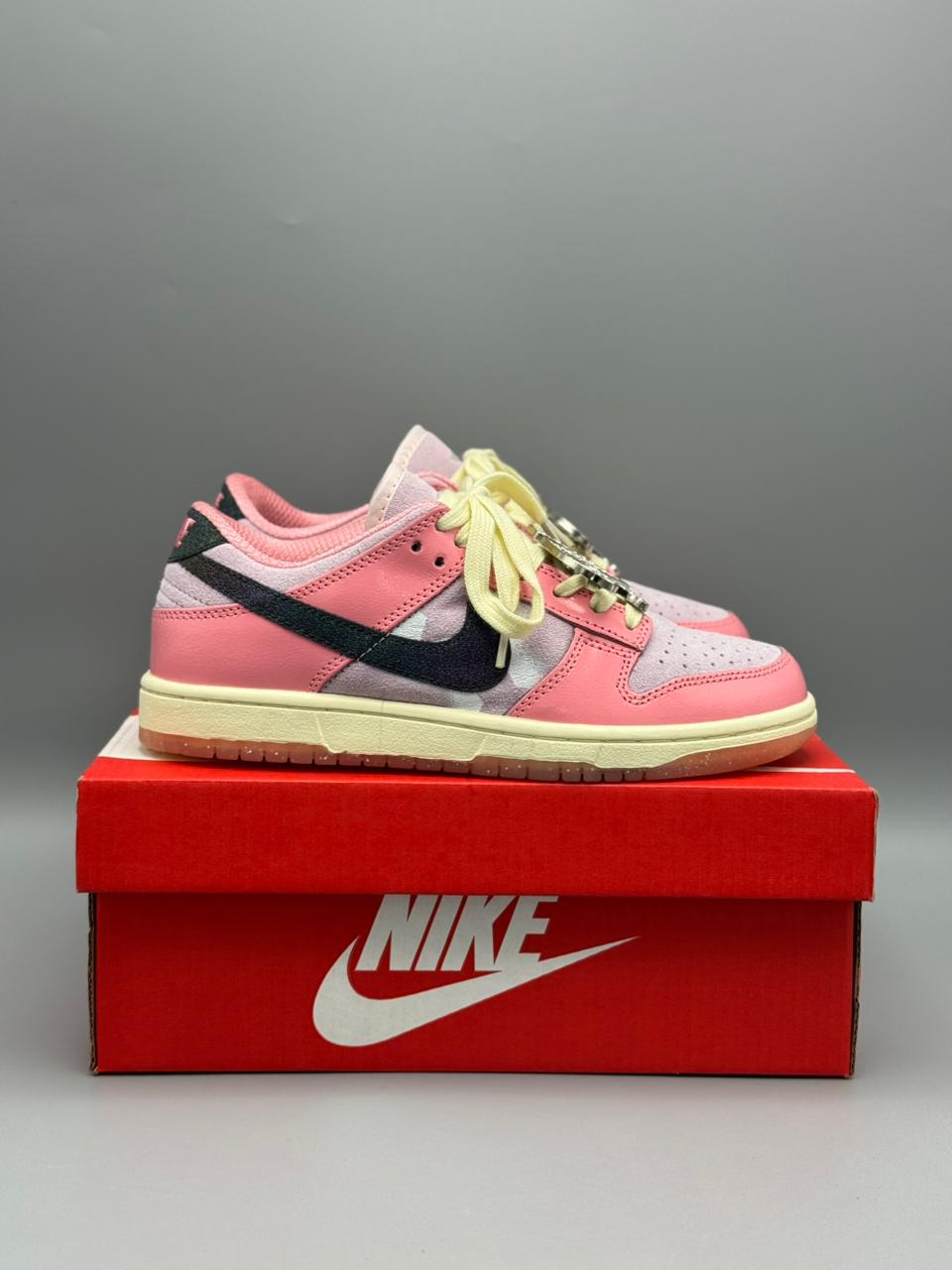 Nike Dunk Low