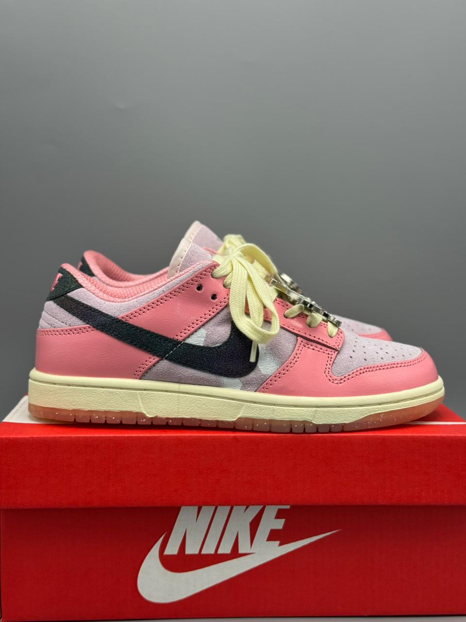 Nike Dunk Low