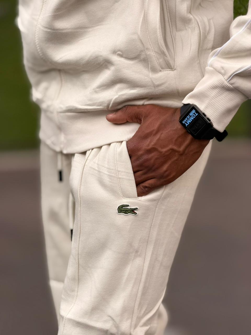 Conjunto Deportivo Lacoste