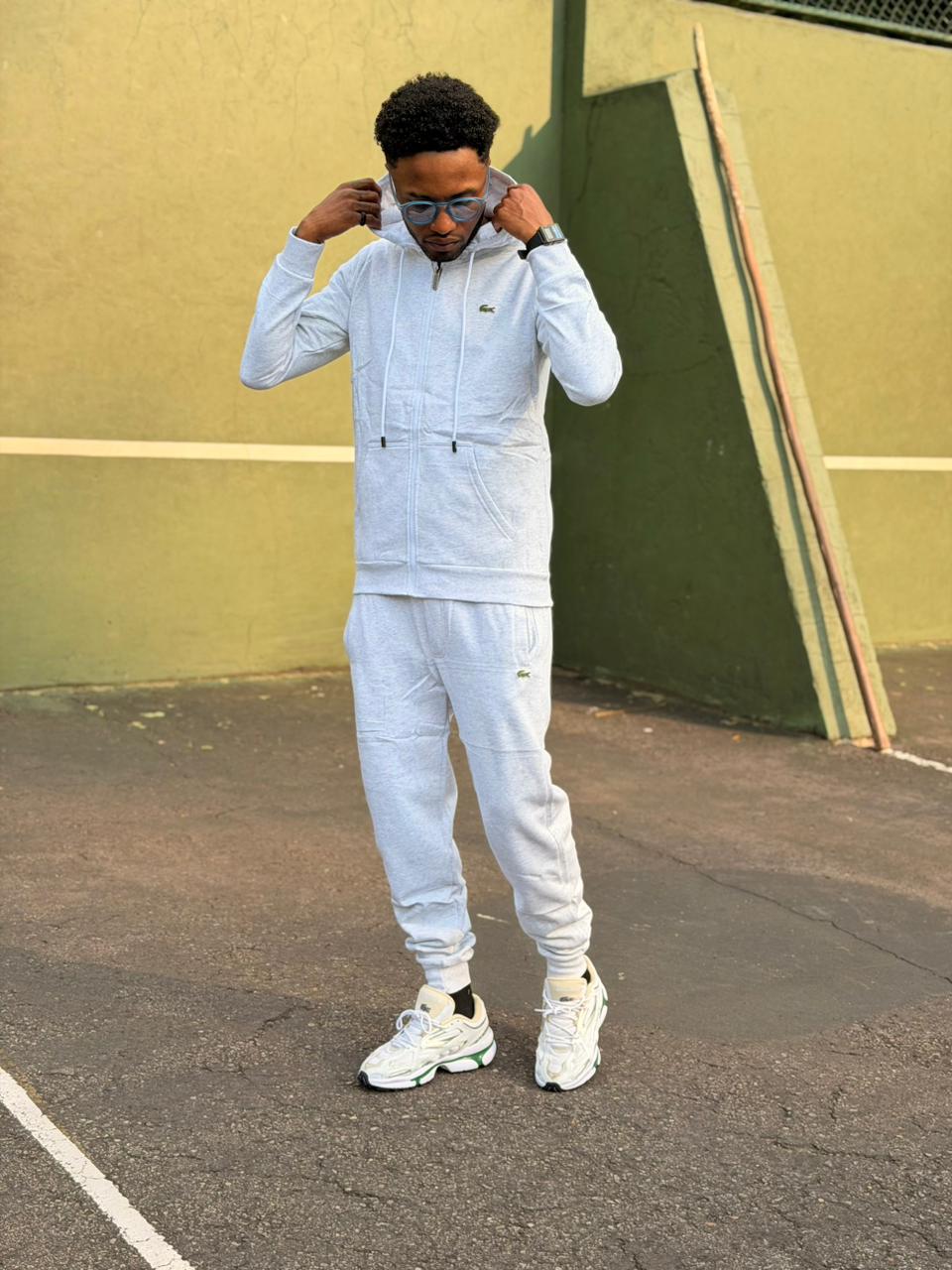 Conjunto Deportivo Lacoste