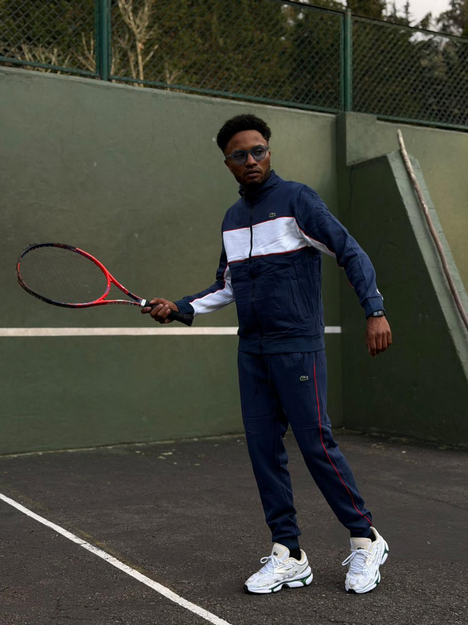 Conjunto Deportivo Lacoste