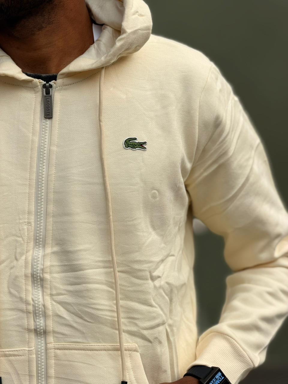Conjunto Deportivo Lacoste