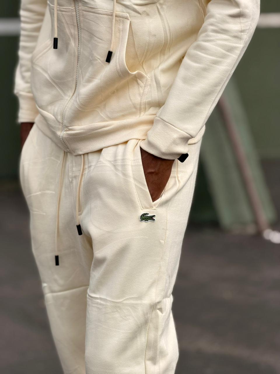 Conjunto Deportivo Lacoste