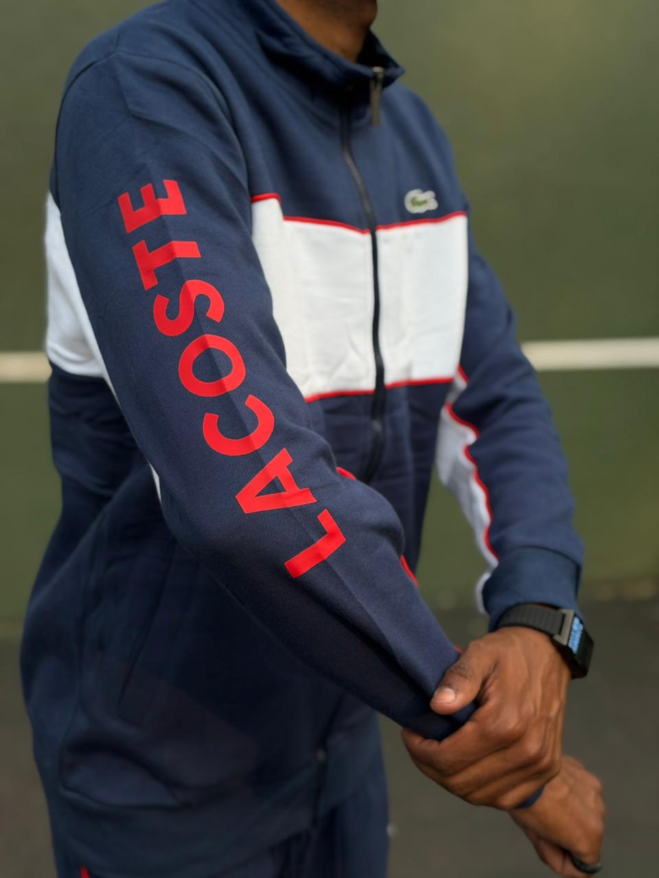 Conjunto Deportivo Lacoste