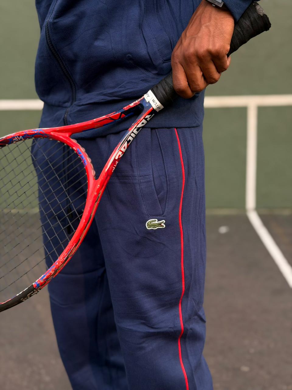 Conjunto Deportivo Lacoste