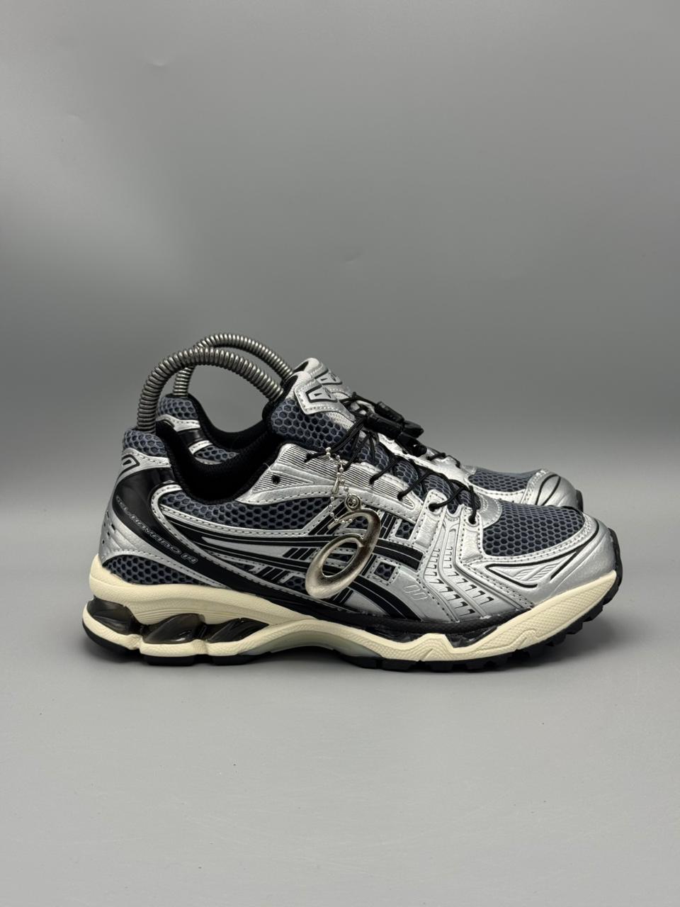ASICS Gel-Kayano 14