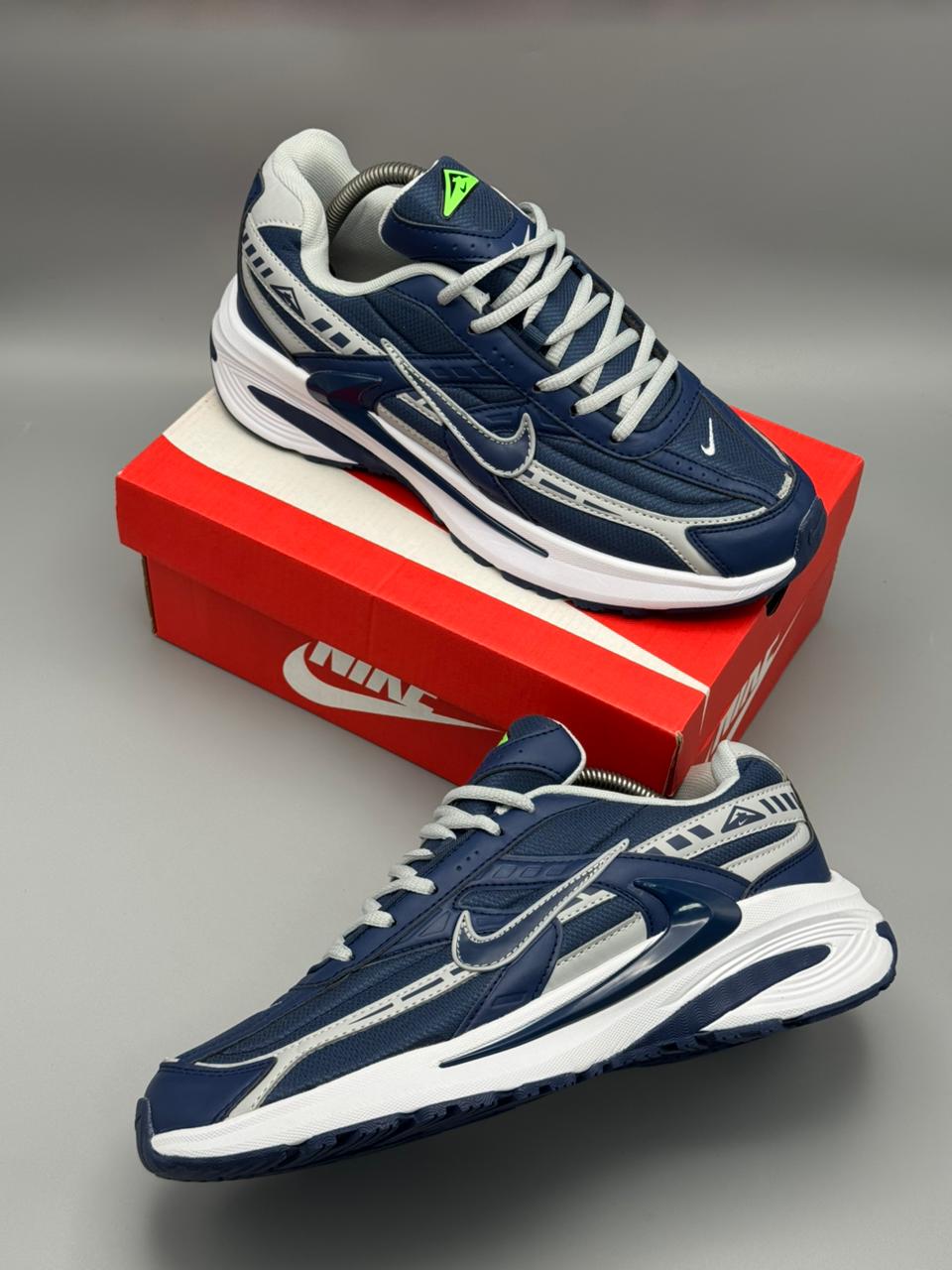 Nike V2K Run