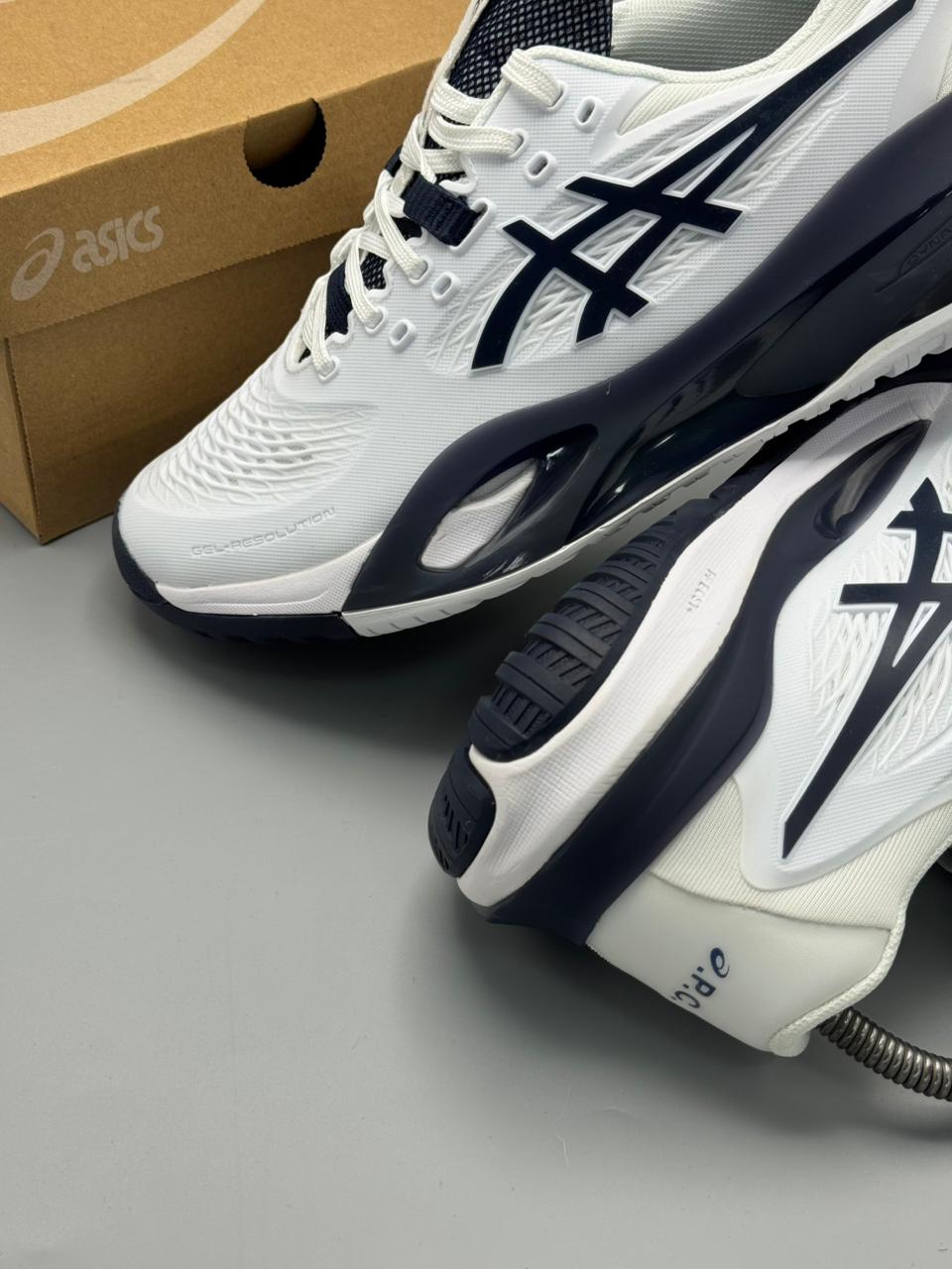 ASICS Gel-Resolution