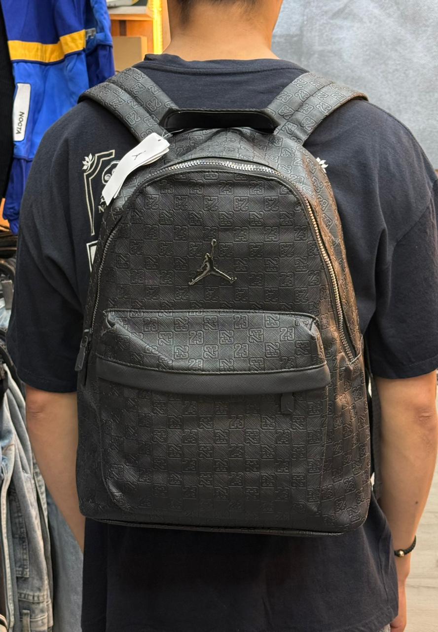 Morral Jordan Negra