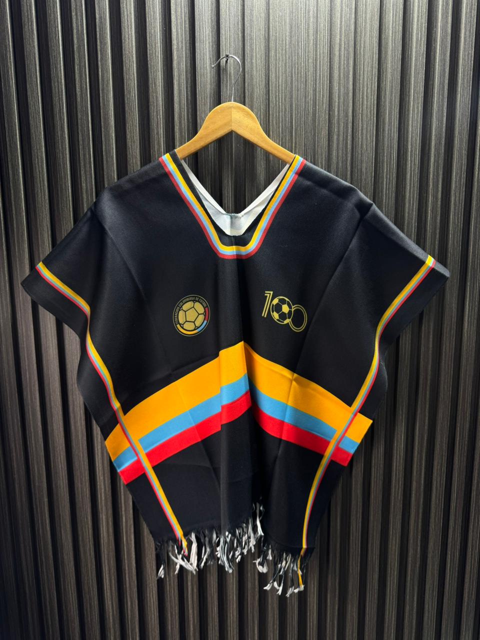 Poncho Conmemorativo Colombia 100 Años
