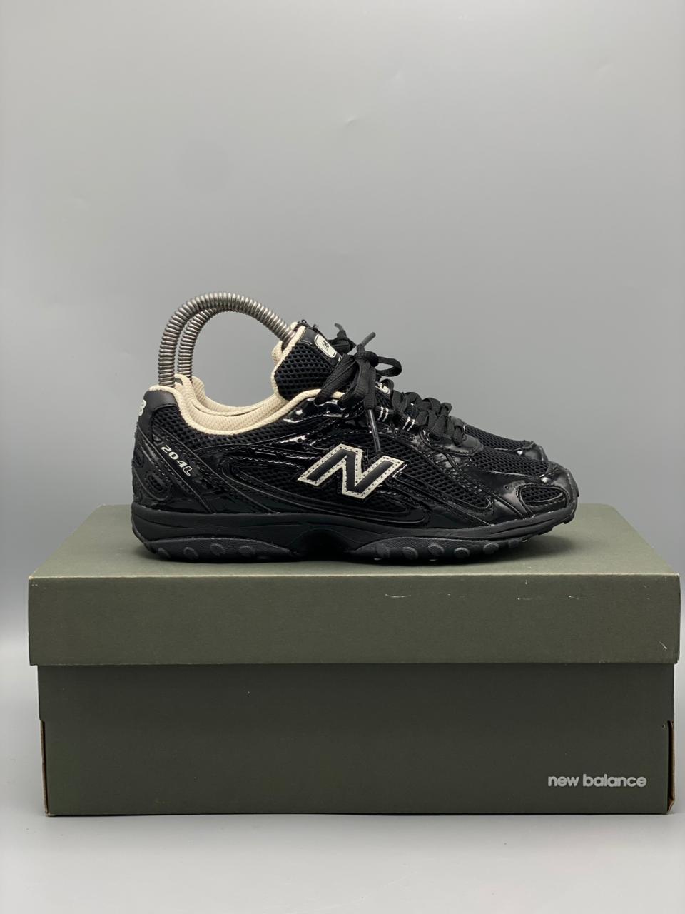 New Balance 204L