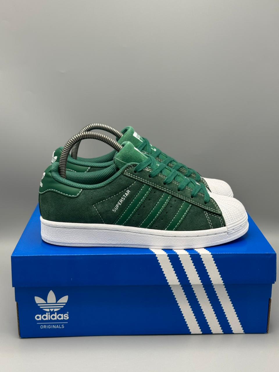 Adidas Superstar