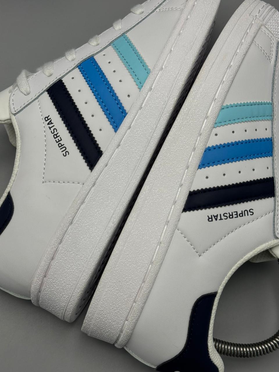 Adidas Superstar