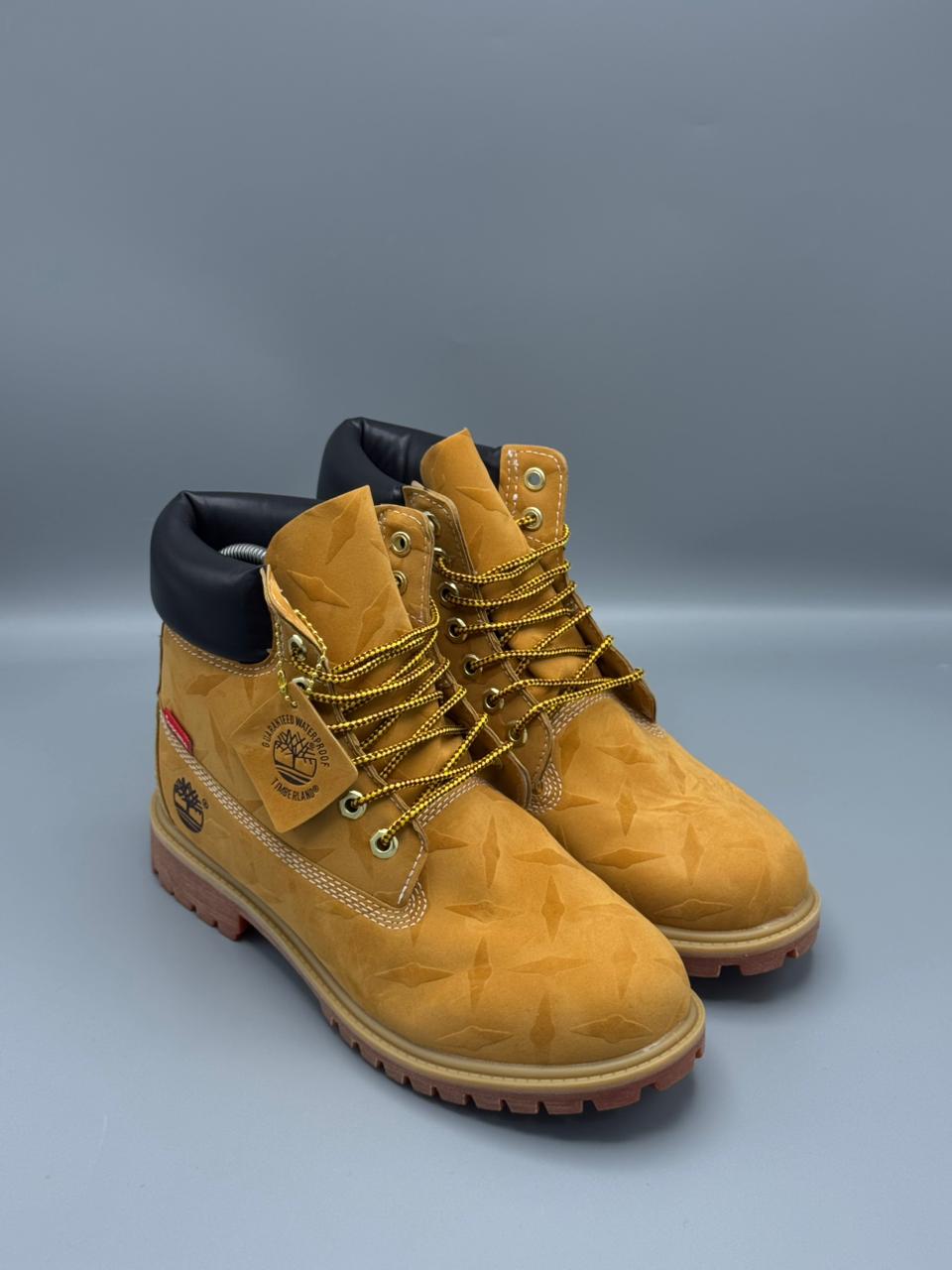Timberland x Supreme