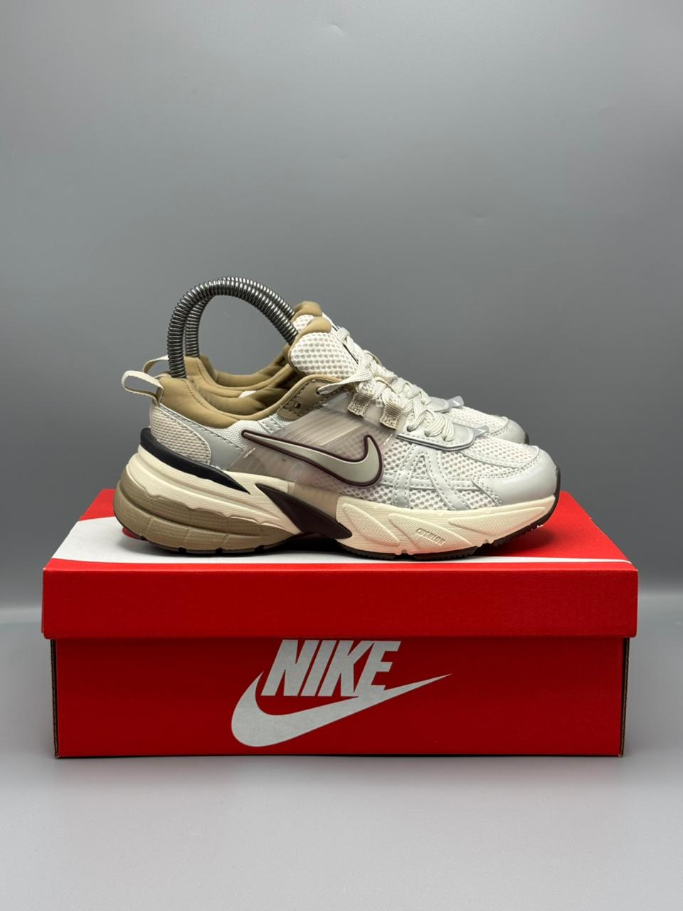 Nike V2K