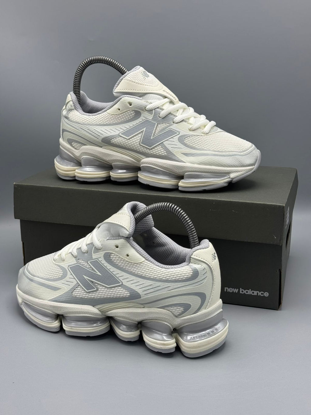 New Balance 2000