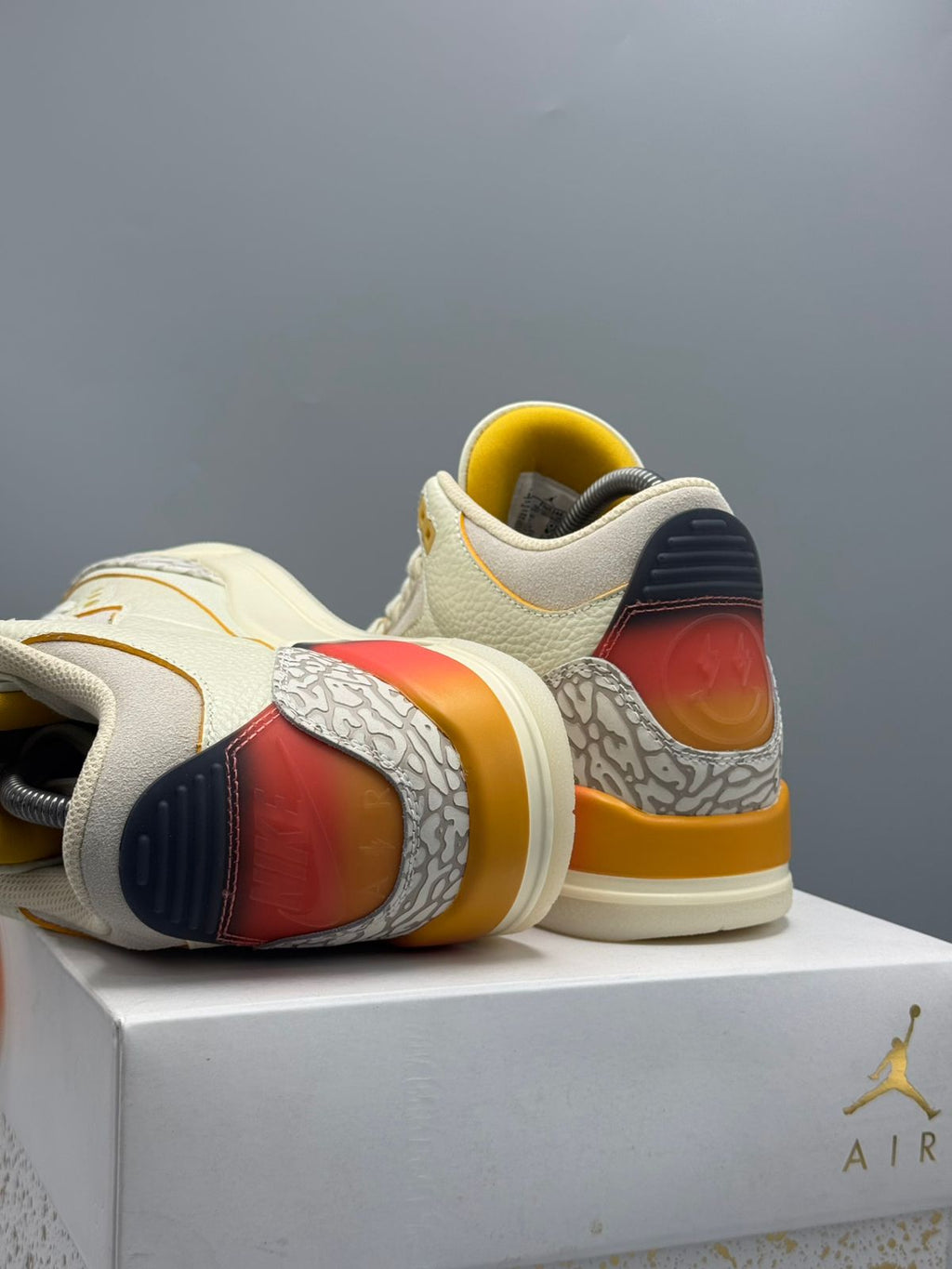 Jordan 3 Retro “J Balvin Edition”
