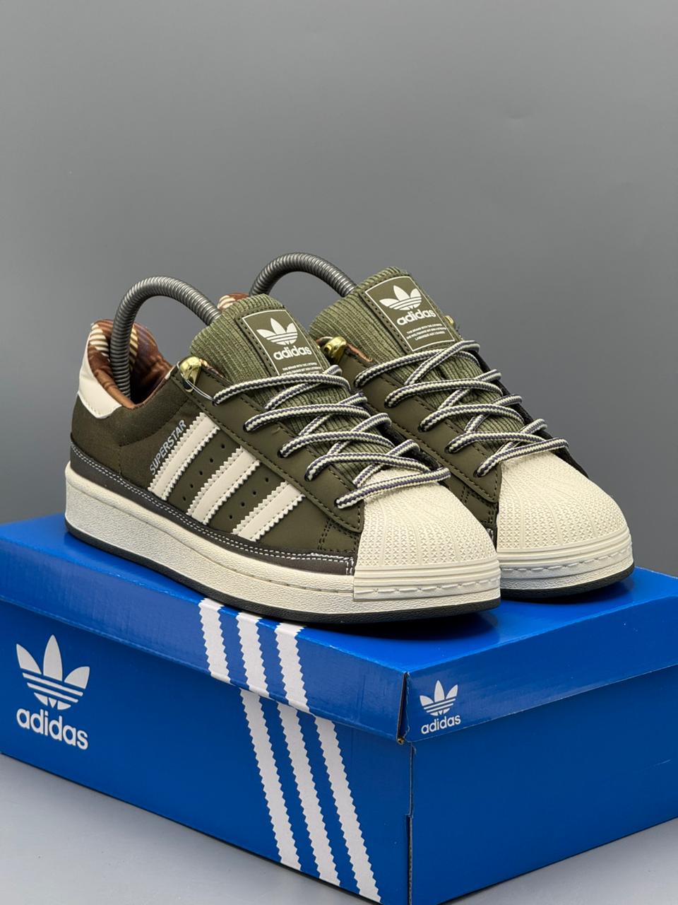 Adidas Superstar