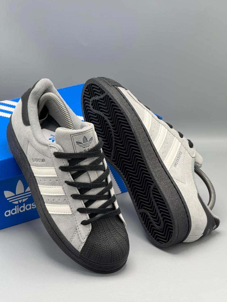 Adidas Superstar