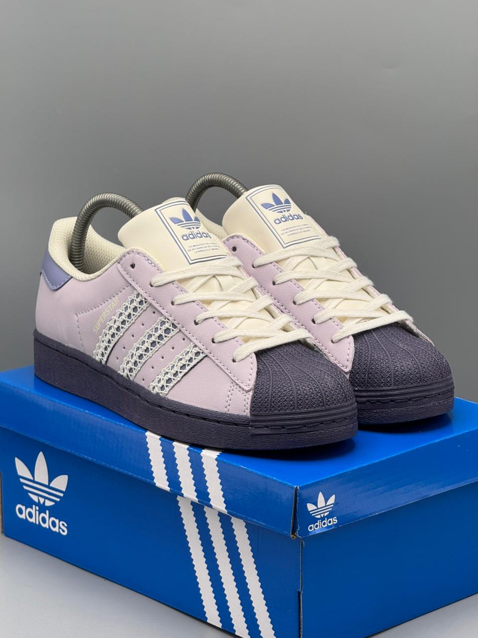 Adidas Superstar