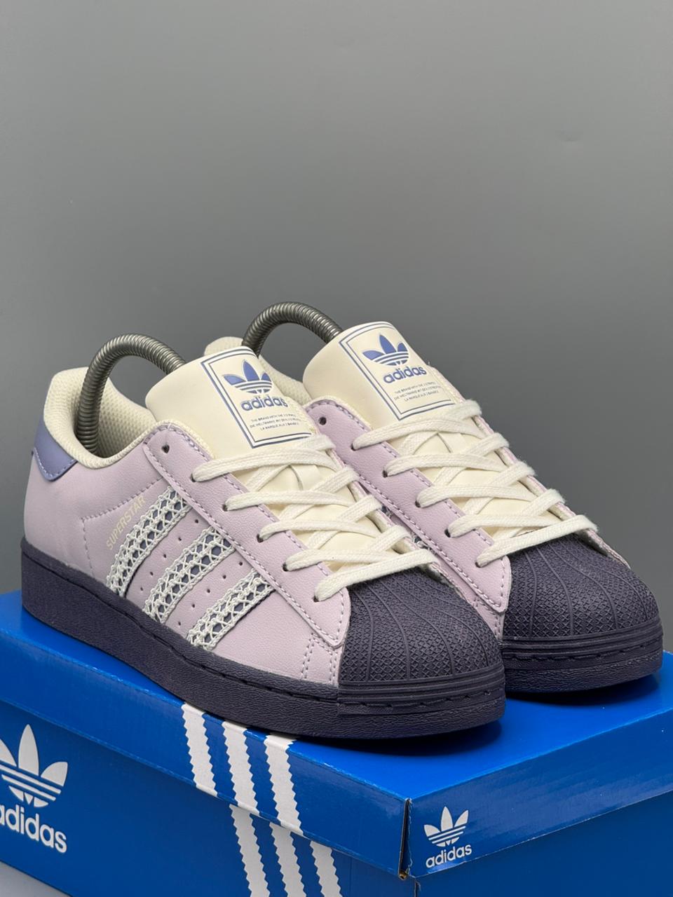 Adidas Superstar