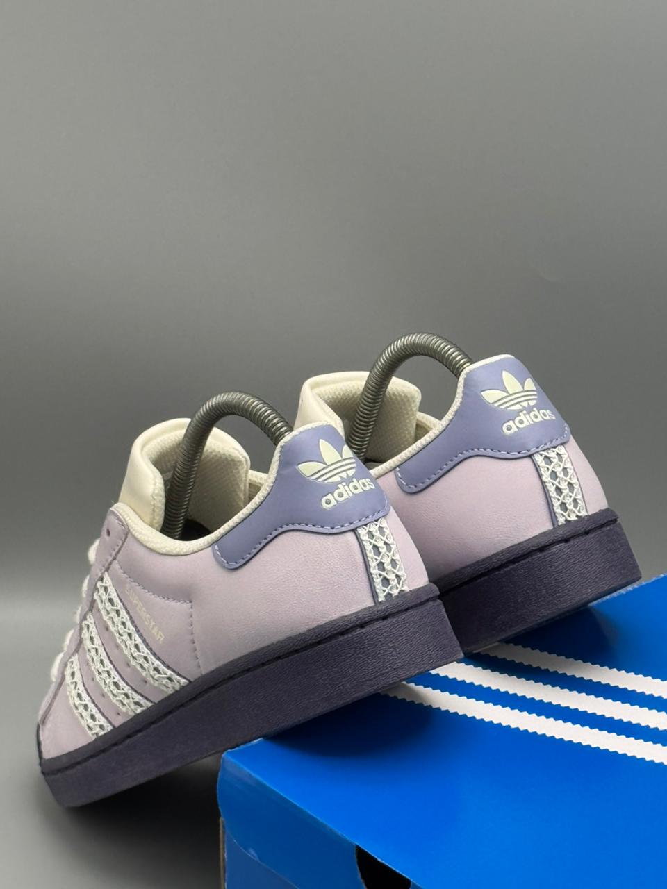 Adidas Superstar