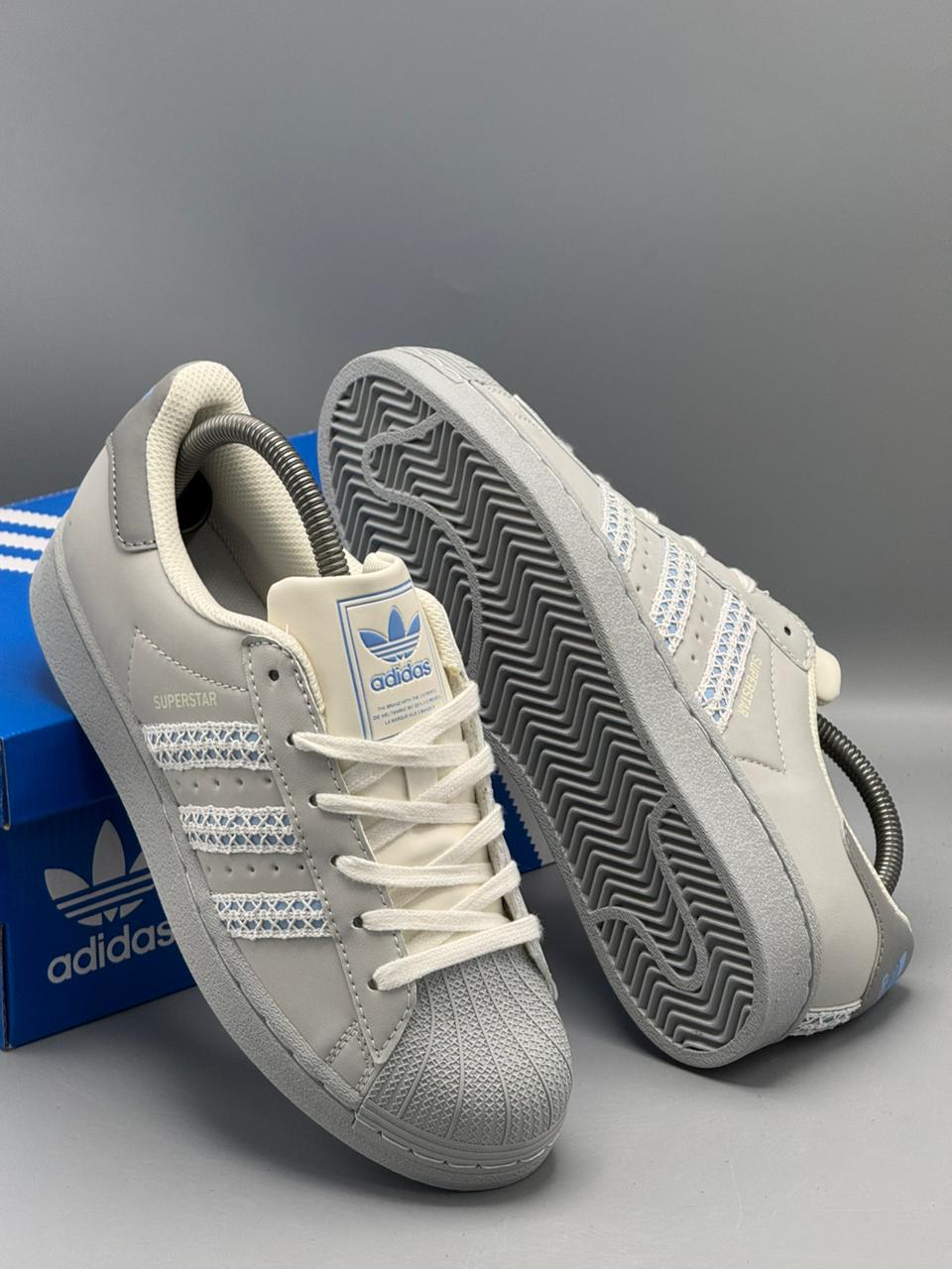 Adidas Superstar