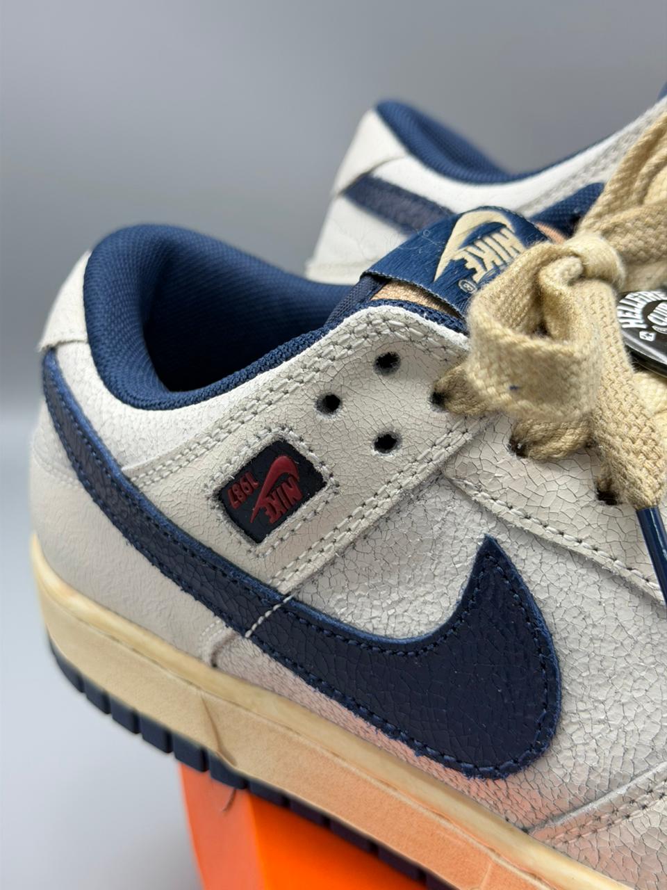 Nike SB Dunk “Hellfire Cream Navy”