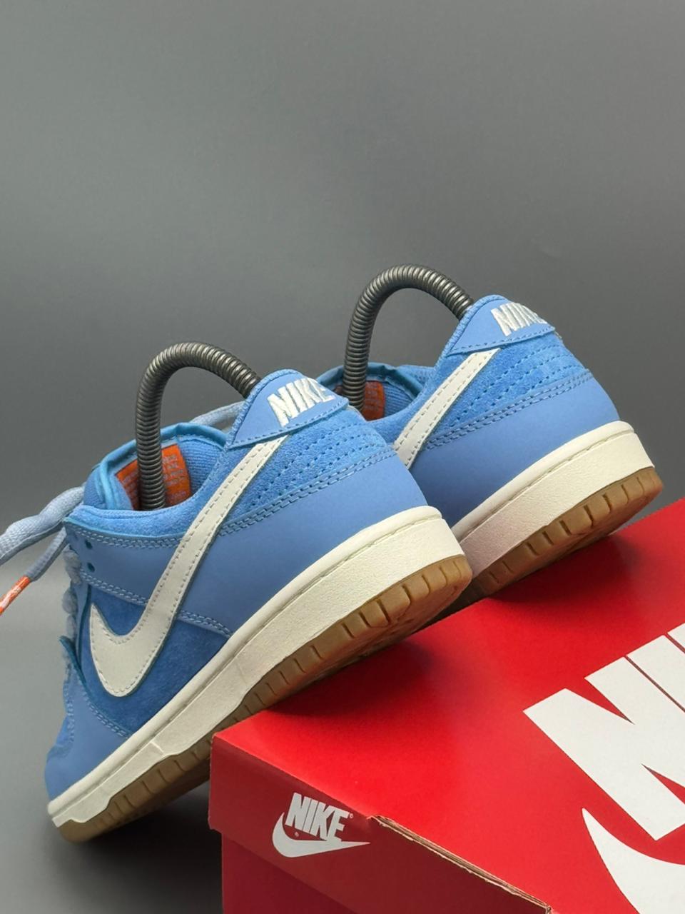 Nike SB Dunk “Blue Sky Gum”