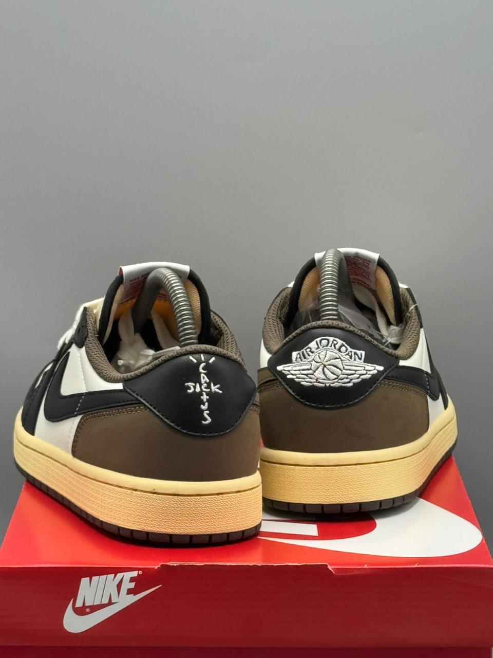 Air Jordan 1 “Black Brown Vintage”