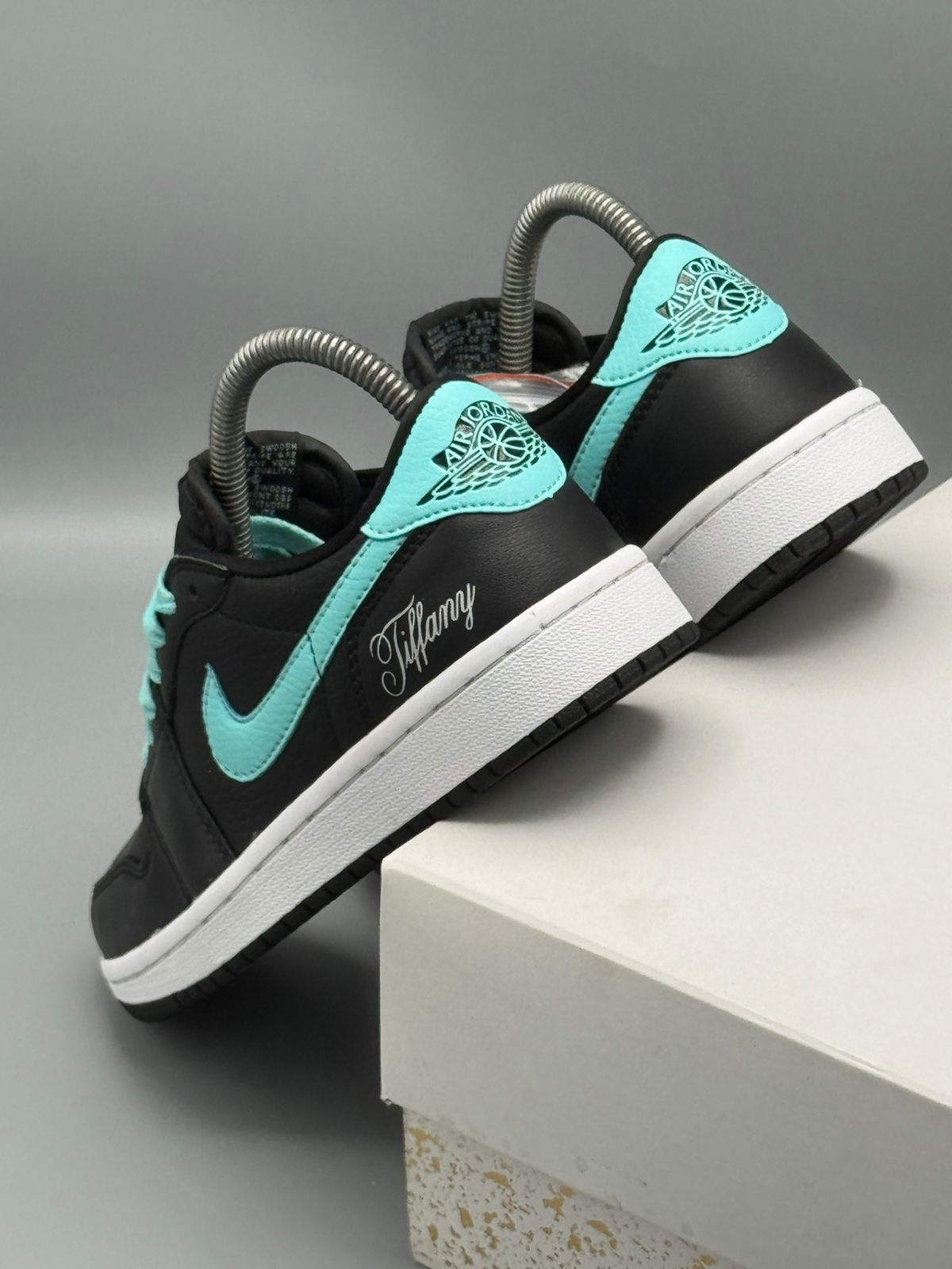 Jordan 1 Retro Low “Tiffany Black”