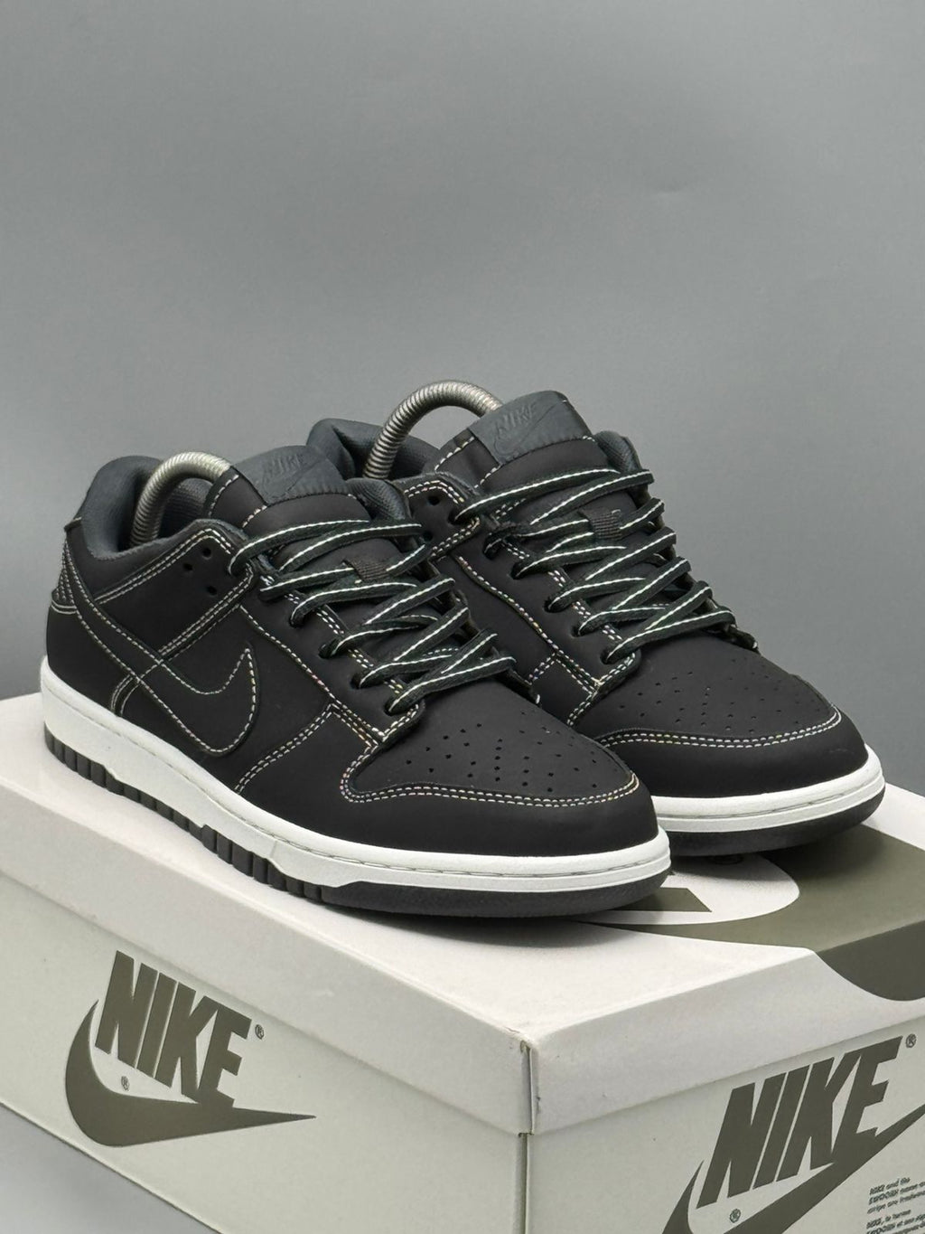 Nike Sb Dunk Low “Black Contrast Stitch”