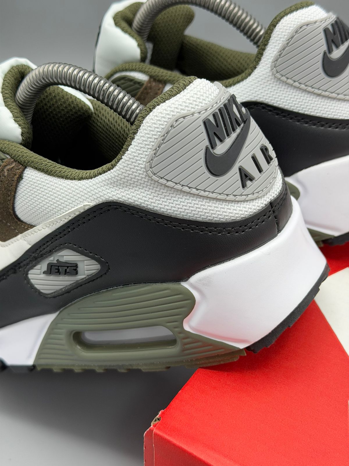 Air Max 90 “Olive Earth”