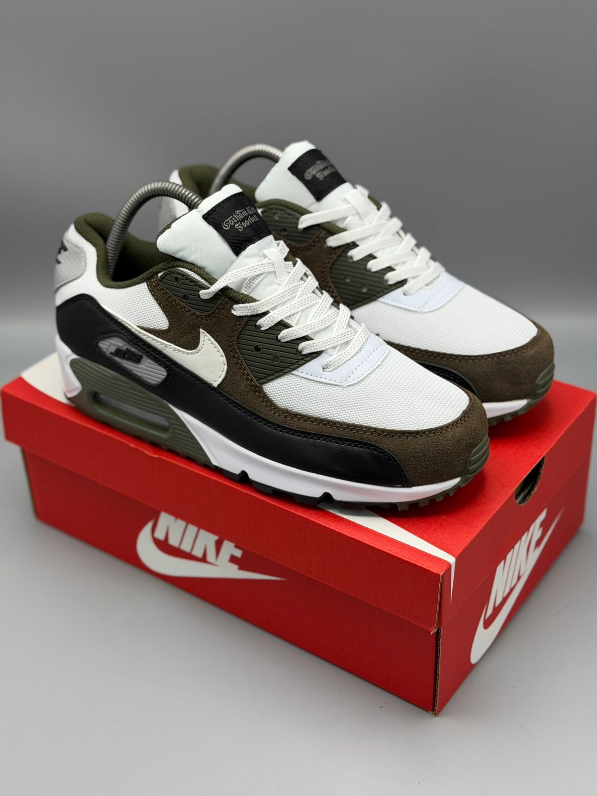 Air Max 90 “Olive Earth”