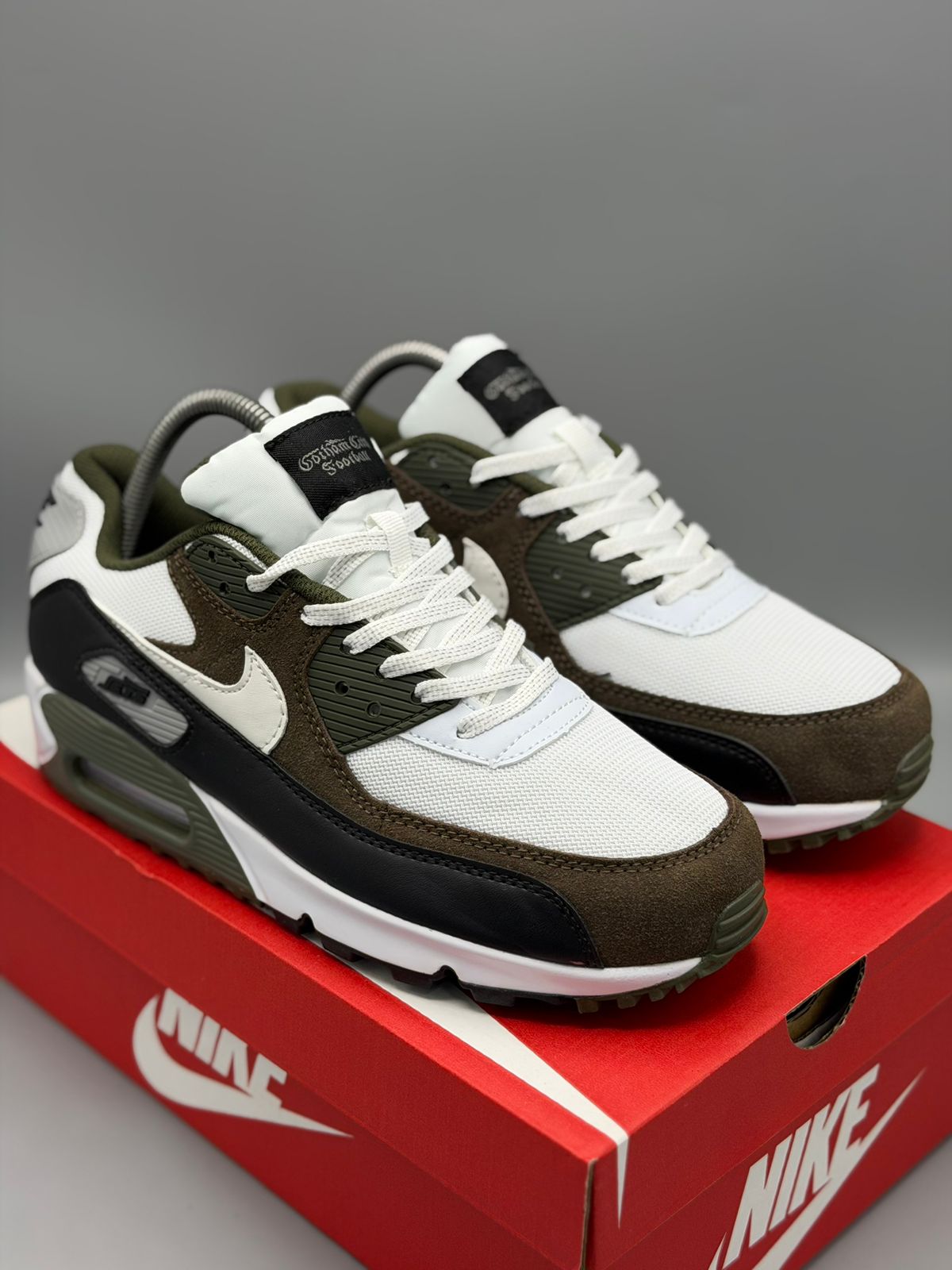 Air Max 90 “Olive Earth”