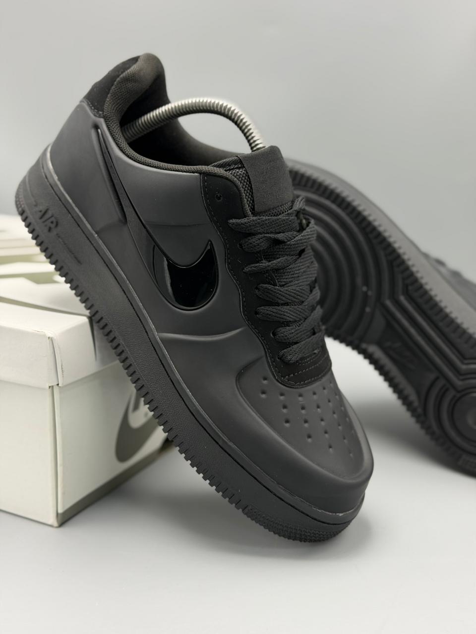 Air Force 1 “Triple Black Premium”