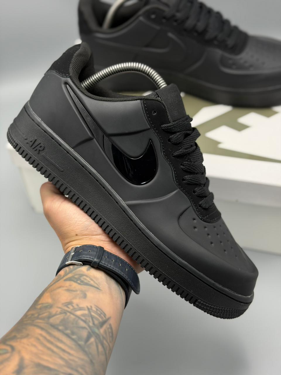 Air Force 1 “Triple Black Premium”