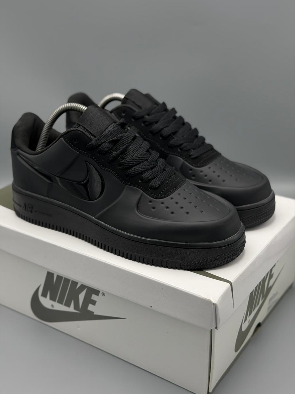Air Force 1 “Triple Black Premium”