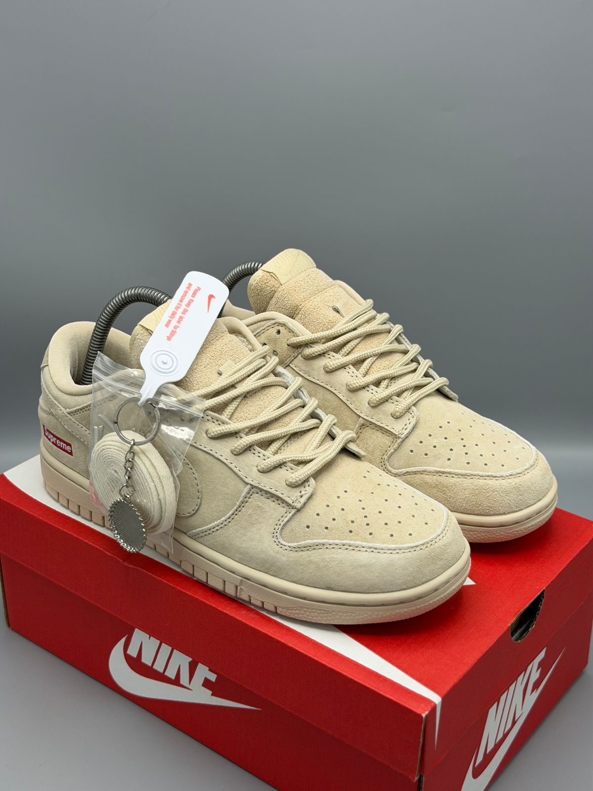 Nike Sb Dunk Low x Supreme