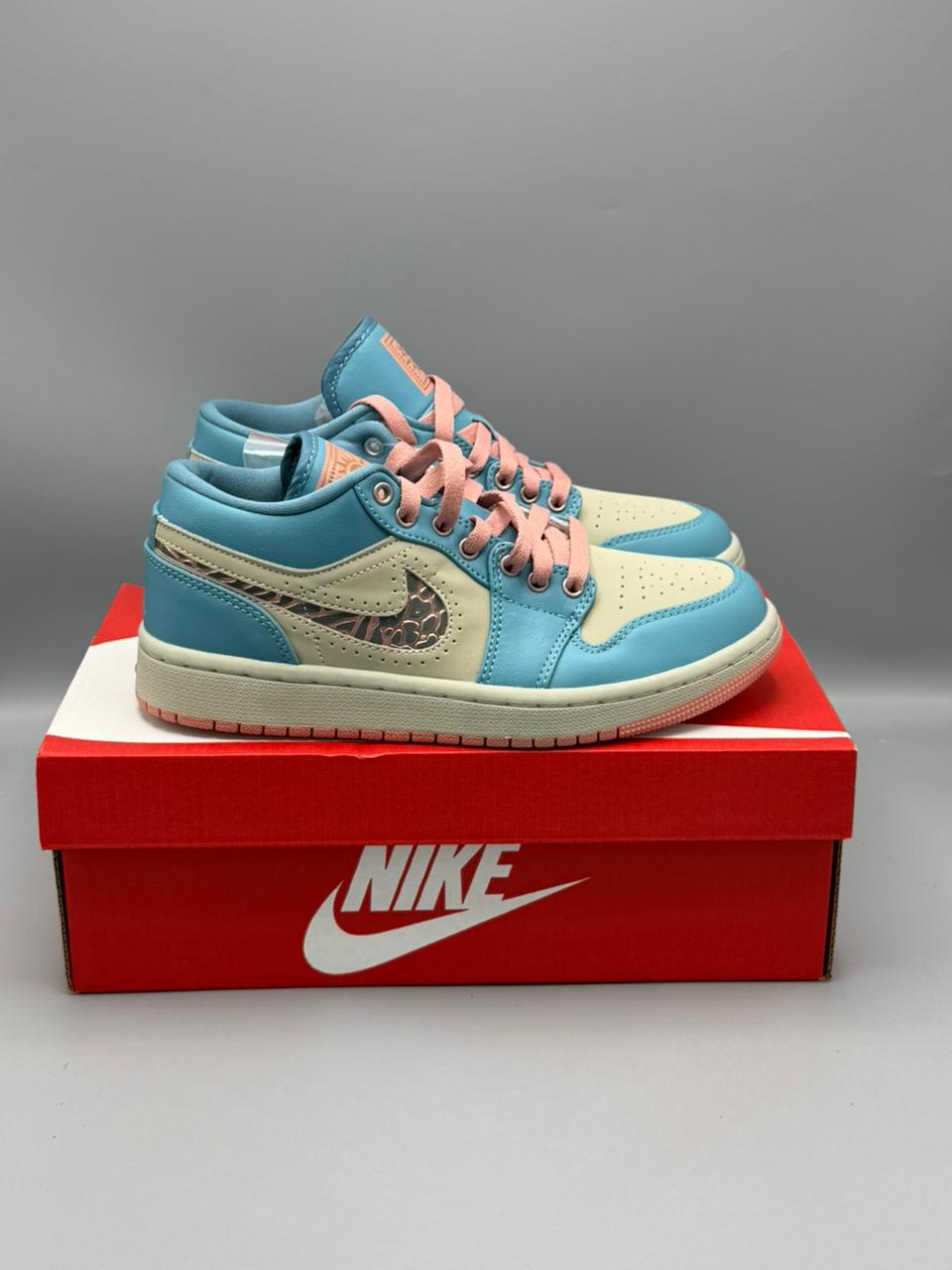 Jordan Low “Sky Pink”