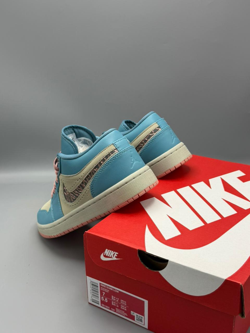 Jordan Low “Sky Pink”