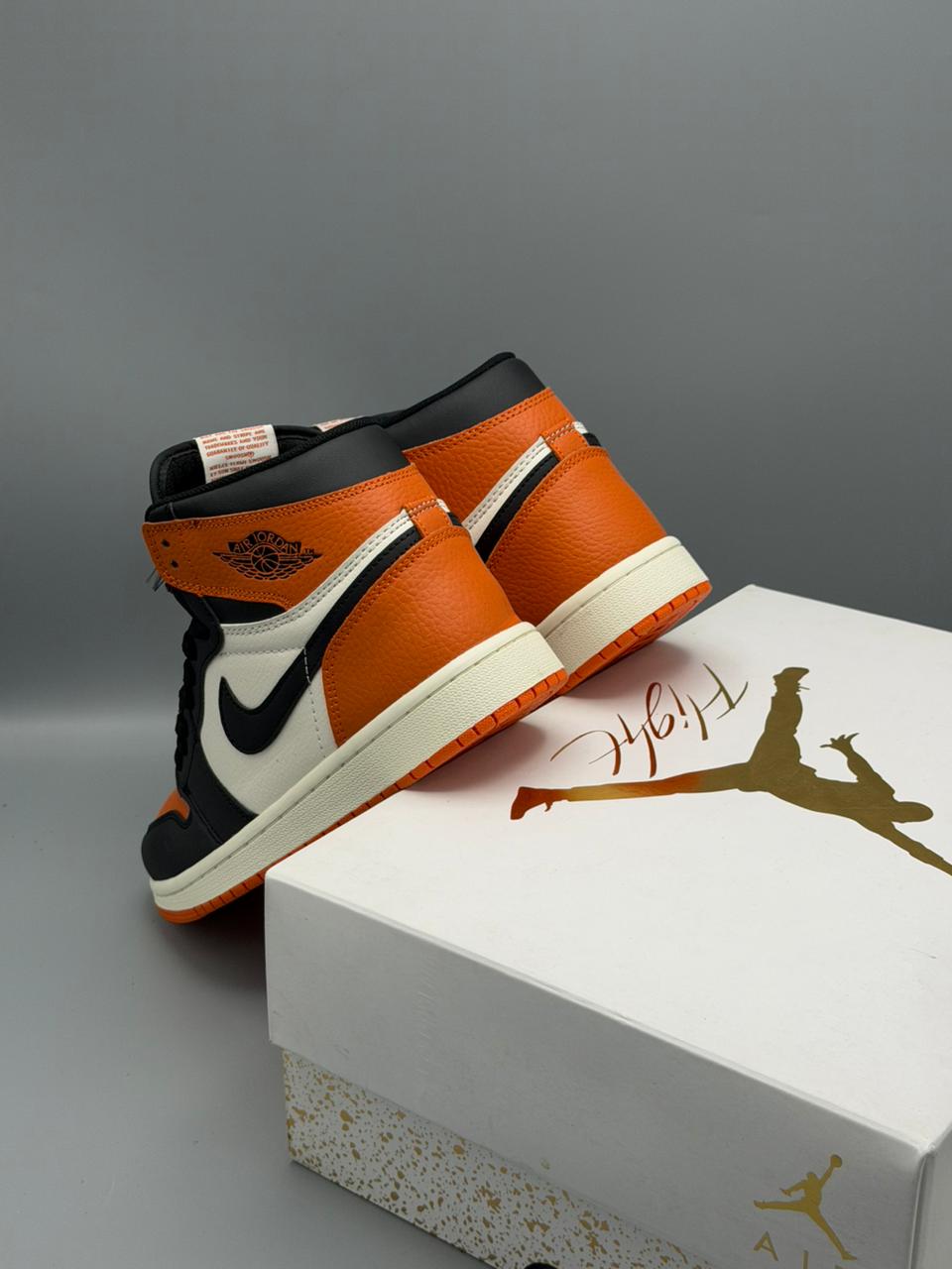 Jordan 1 Retro “Orange Black”
