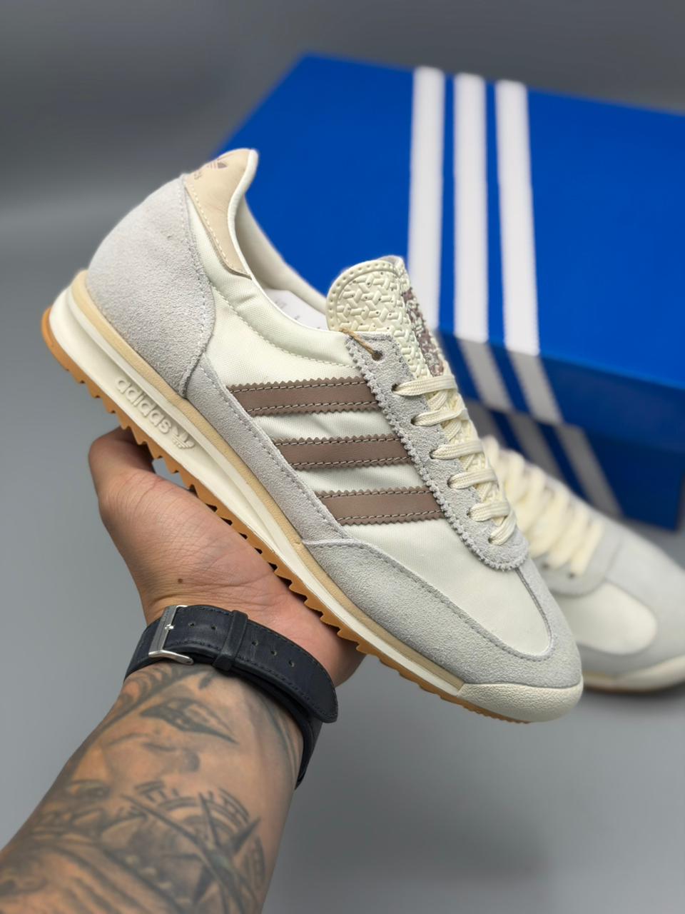 Adidas SL 72