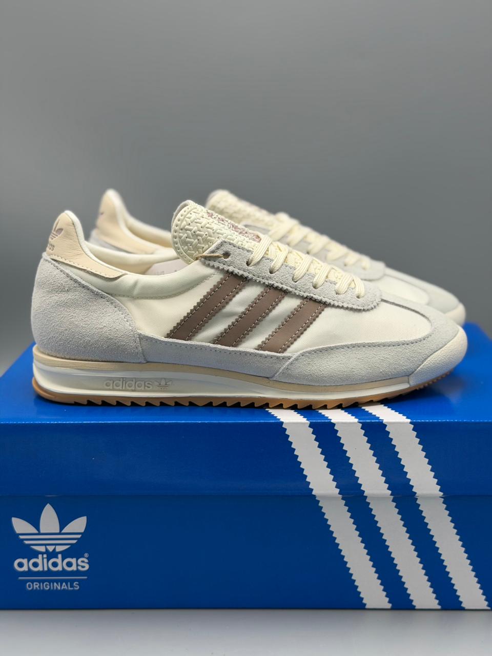 Adidas SL 72