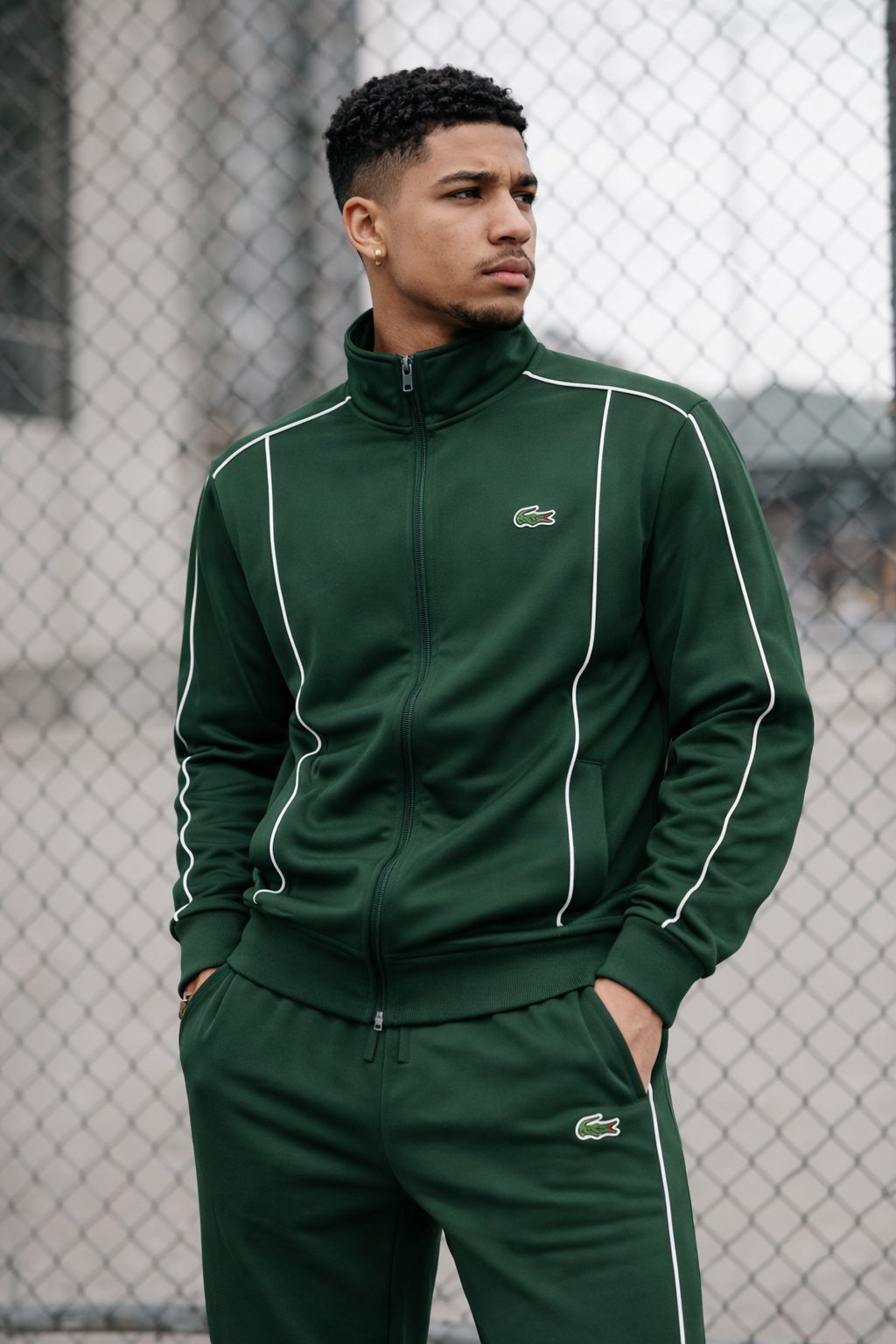 Conjunto Deportivo Lacoste