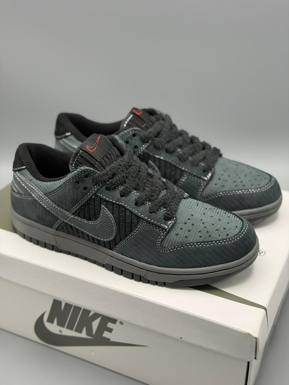 Nike Sb Dunk “Dark Graphite”